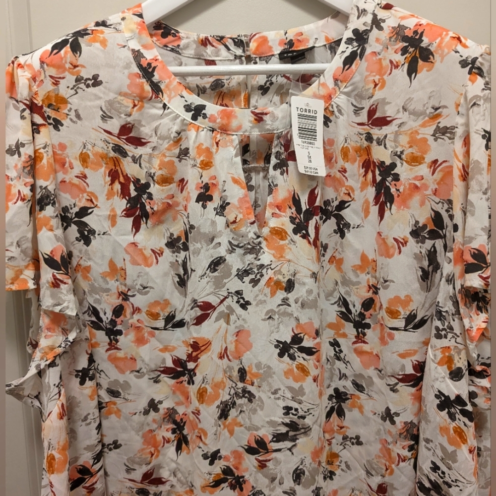Torrid floral cut out flutter blouse 5X